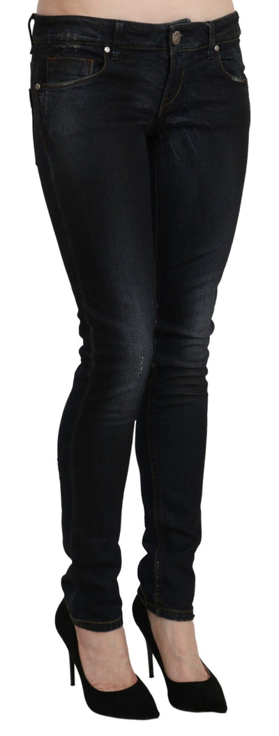Acht Blaue gewaschene Denim-Hose mit niedriger Taille