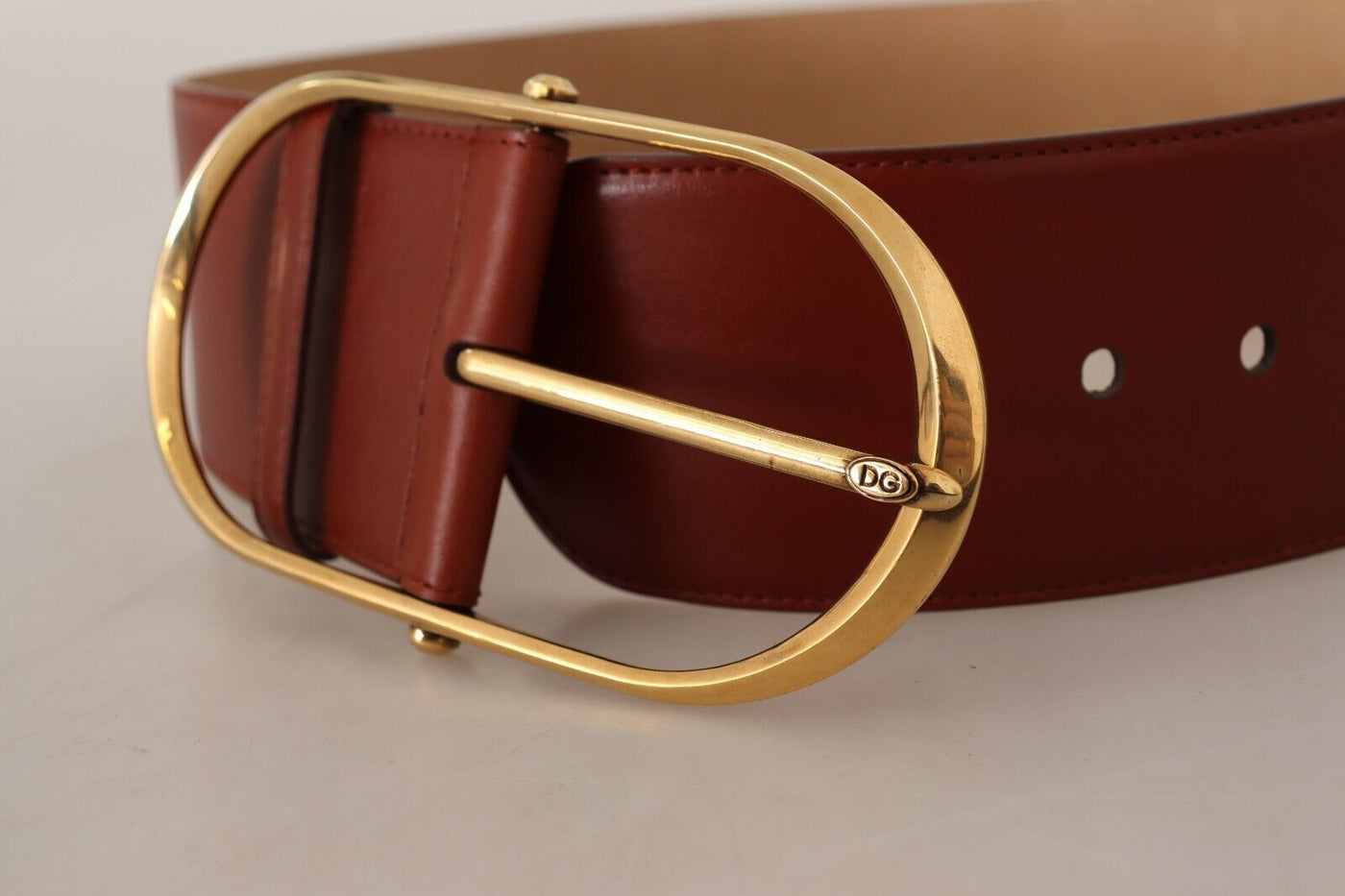 Dolce & Gabbana Kastanienbrauner Ledergürtel mit ovaler Metallschnalle