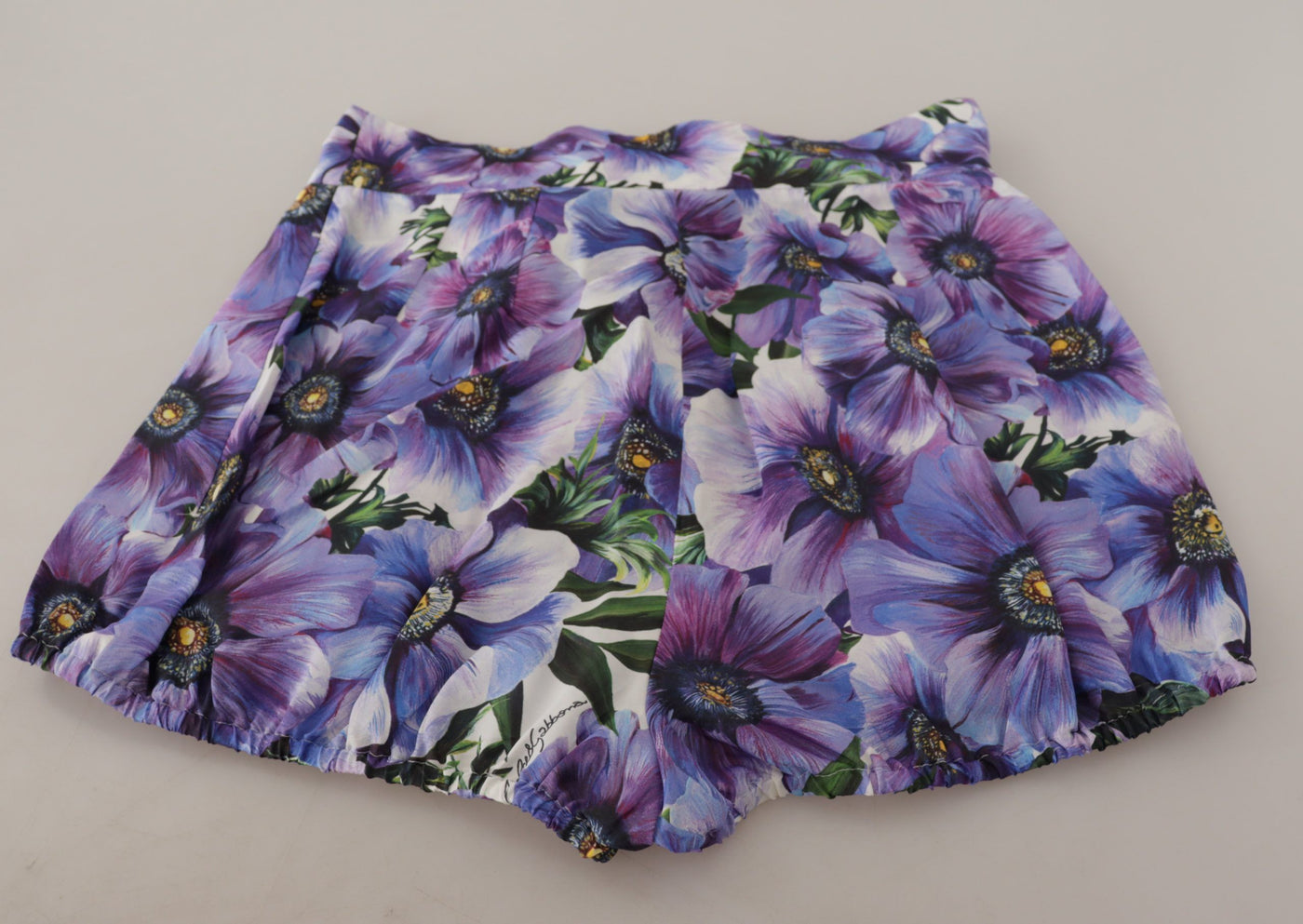 Dolce & Gabbana Lila Anemone Hohe Taille Hot Pants Shorts
