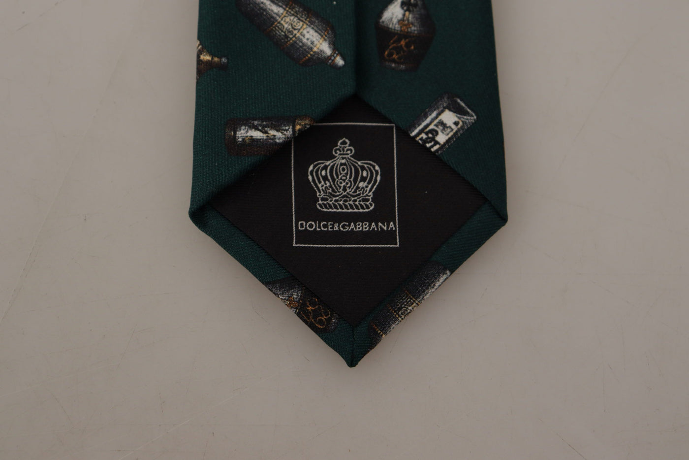 Dolce & Gabbana Schwarze Flasche Fantasy Print Seidenkrawatte mit verstellbarem Accessoire