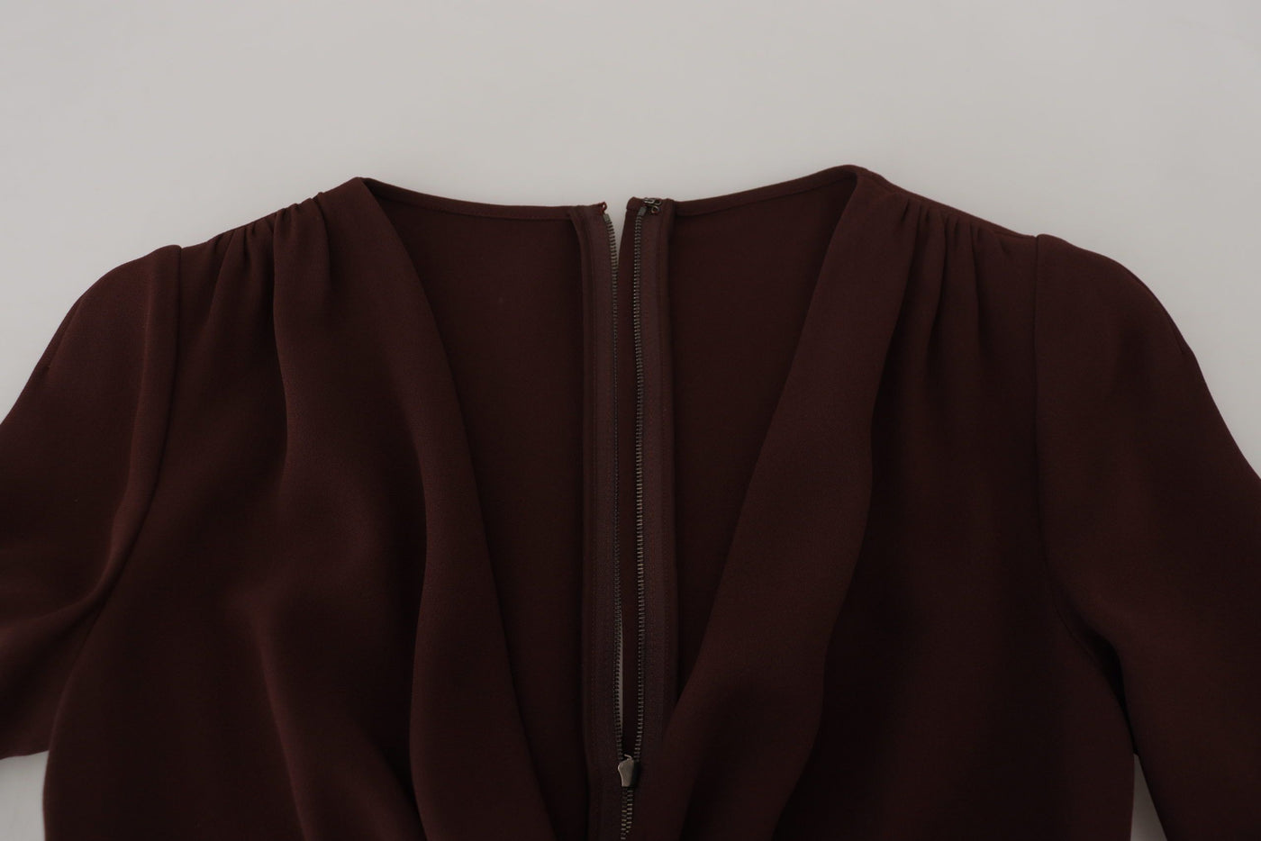Dolce & Gabbana Braunes langärmeliges Midi-Stretch-Kleid mit Wickeloptik