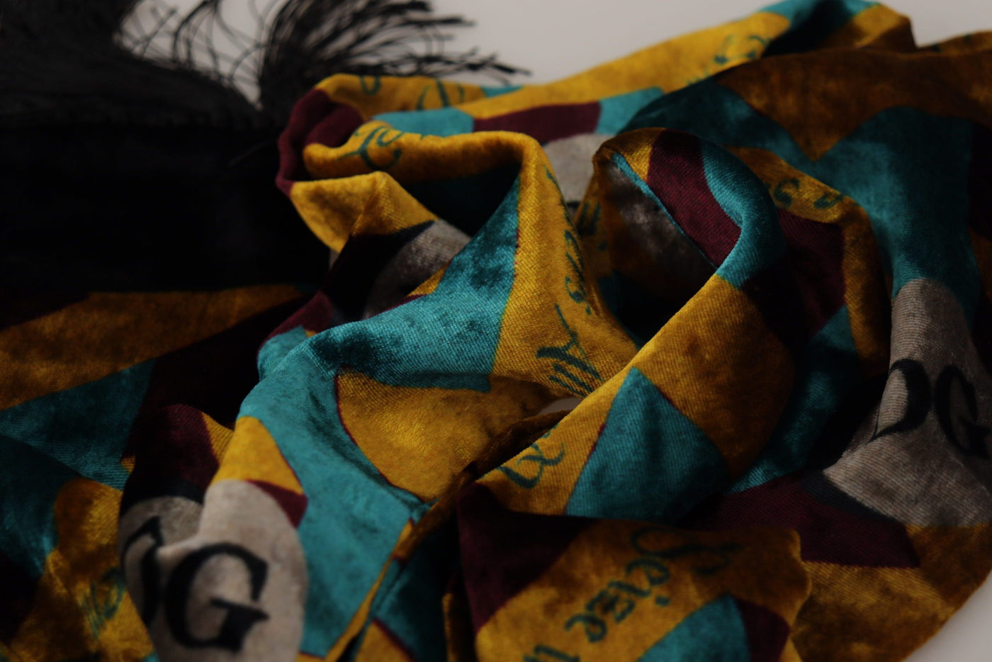 Dolce & Gabbana Multicolor DG Logo Print Schal Wrap Fransenschal