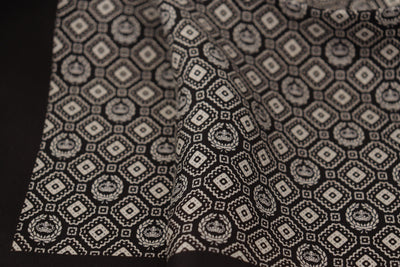 Dolce & Gabbana Schwarz gemustertes DG Logo Quadratisches Taschentuch Halstuch