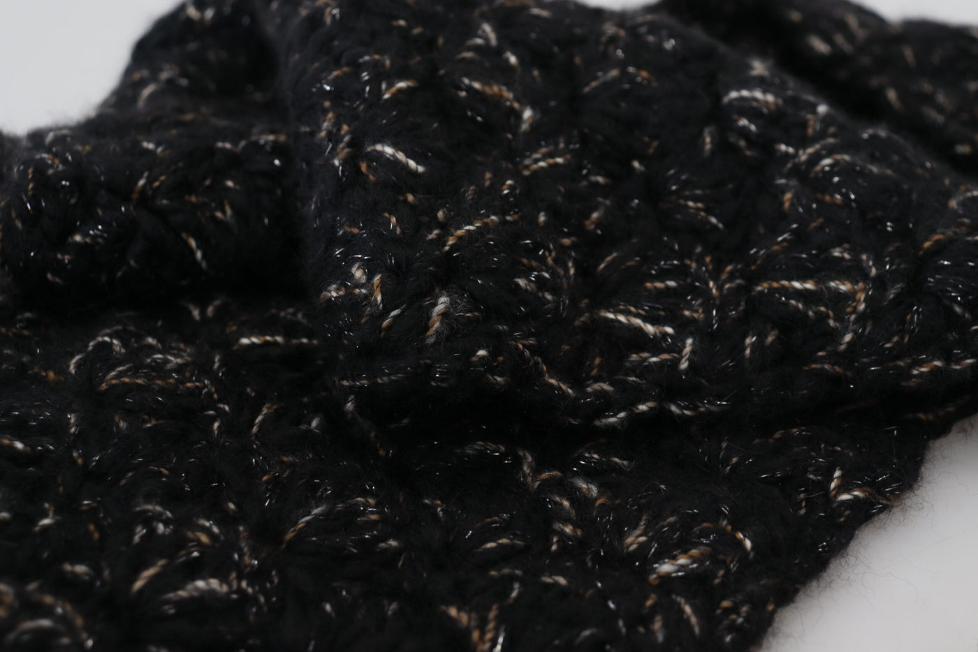 Dolce & Gabbana Schwarzer Wolle gestrickt Wrap Foulard Fransenschal