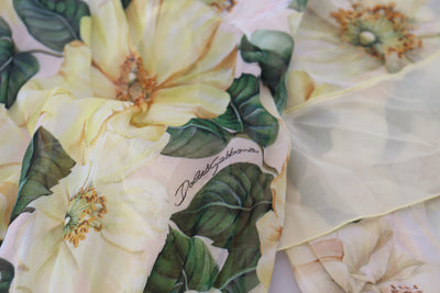 Dolce & Gabbana Langes Maxikleid mit Blumendruck aus Seide in mehreren Farben