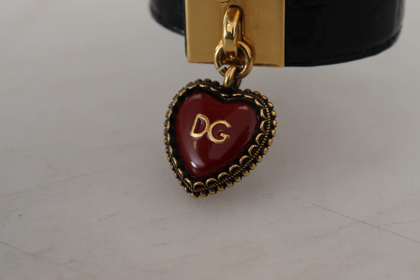 Dolce & Gabbana Schwarzes Dauphine Leder DG Herz Schlüsselanhänger Armband