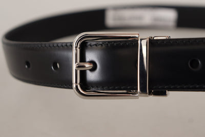 Dolce & Gabbana Schwarzer Kalbsledergürtel mit eingraviertem Logo und Metallschnalle