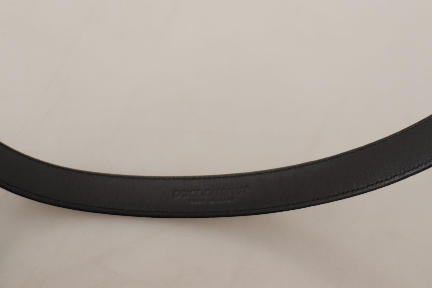 Dolce & Gabbana Schwarzes Kalbsleder Silbernes Logo Metallschnalle Gürtel