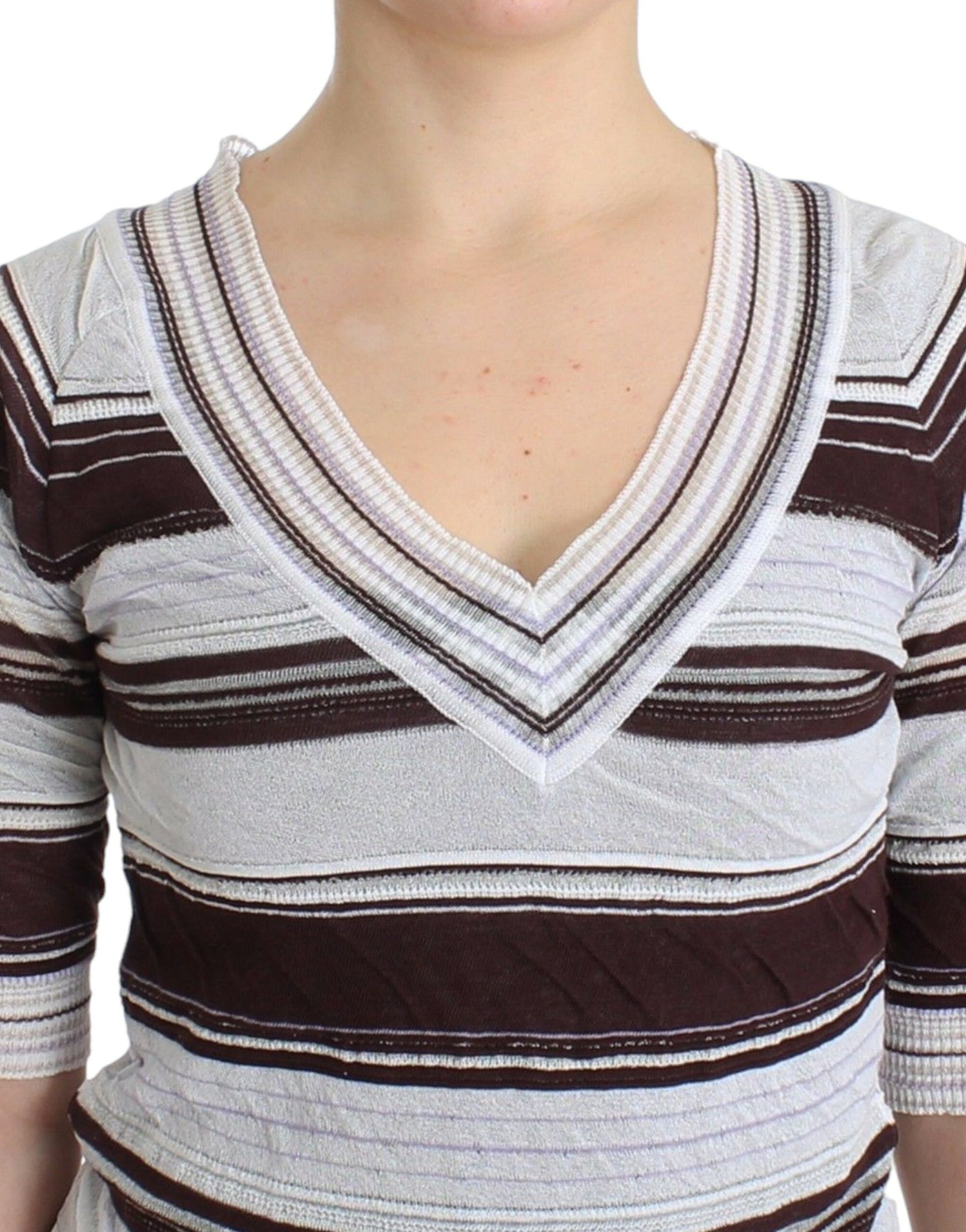 Ermanno Scervino Gestreiftes Spitzen-Top mit V-Ausschnitt und kurzen Ärmeln Pullover