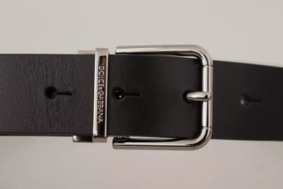 Dolce & Gabbana Schwarzer Kalbsledergürtel mit eingraviertem Logo und Metallschnalle