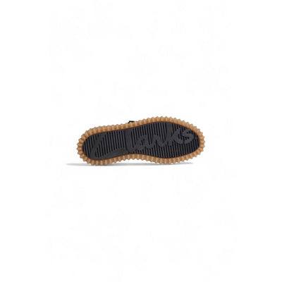 Clarks Flacher Schuh aus schwarzem Schwamm