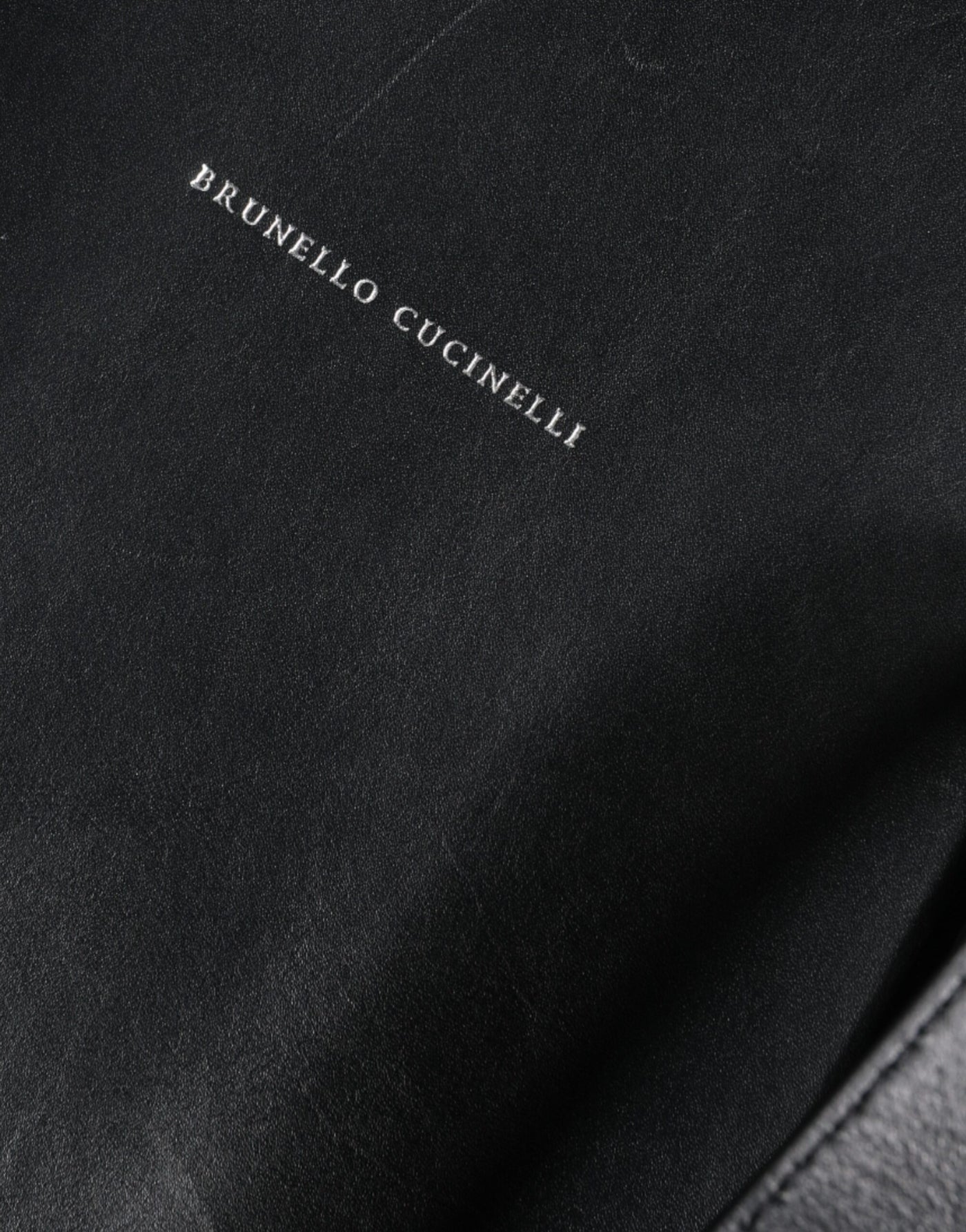 Brunello Cucinelli Schwarze Leder-Logo-Schulterriemen-Einkaufstasche