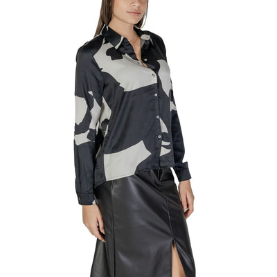 Only Schwarzes Hemd aus recyceltem Polyester
