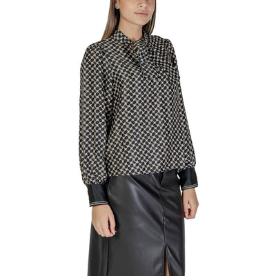 Only Schwarzes Hemd aus recyceltem Polyester