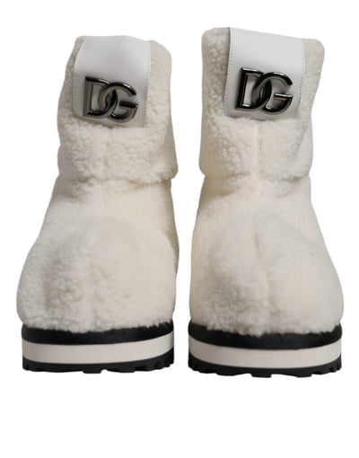 Dolce & Gabbana Weiße Plüsch Logo Gepolsterte Mittlere Wadenstiefel Schuhe