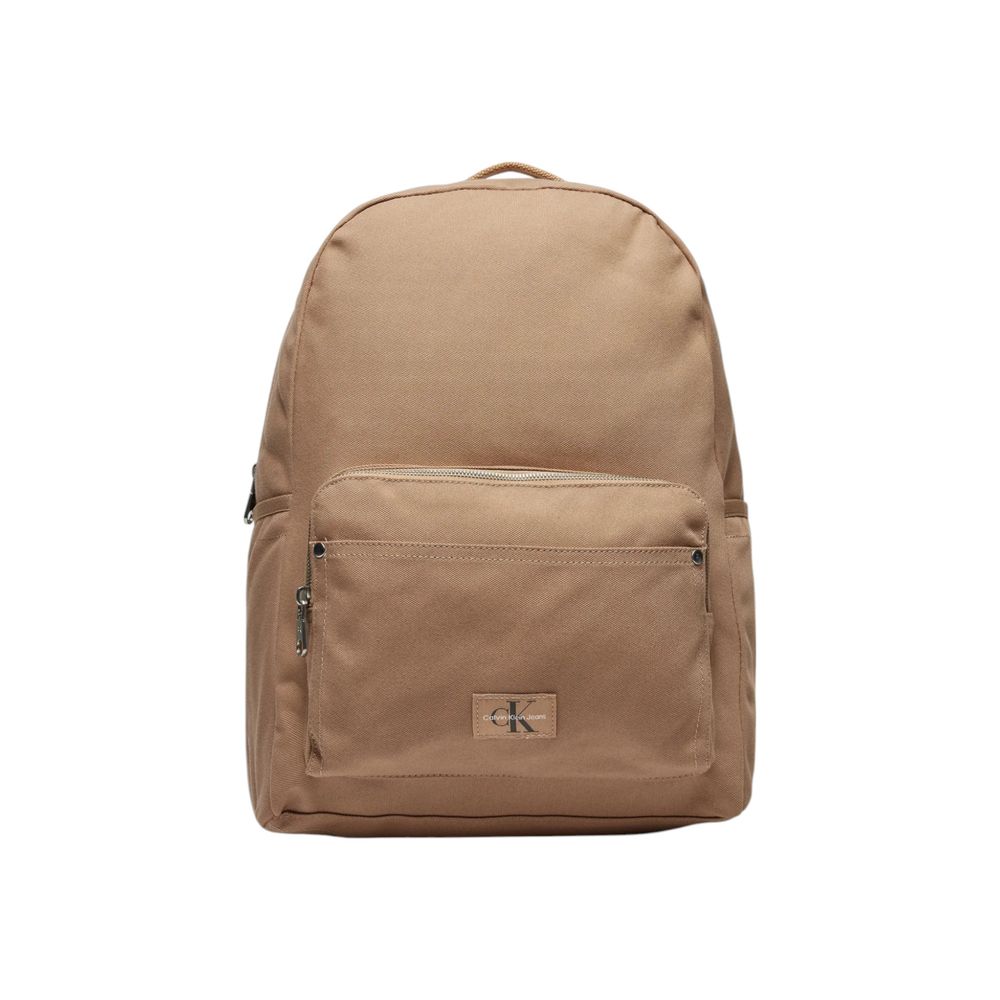 Calvin Klein Jeans Beigefarbener Rucksack aus recyceltem Polyester