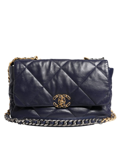 Chanel Blaue Lederumhängetasche mit gesteppter Kette