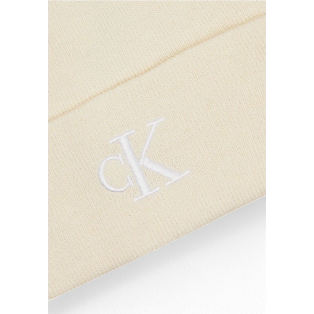 Calvin Klein Creme Recyceltes Polyester Kappen Baseballmütze