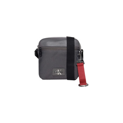 Calvin Klein Jeans Graue Messenger-Tasche aus recyceltem Polyester