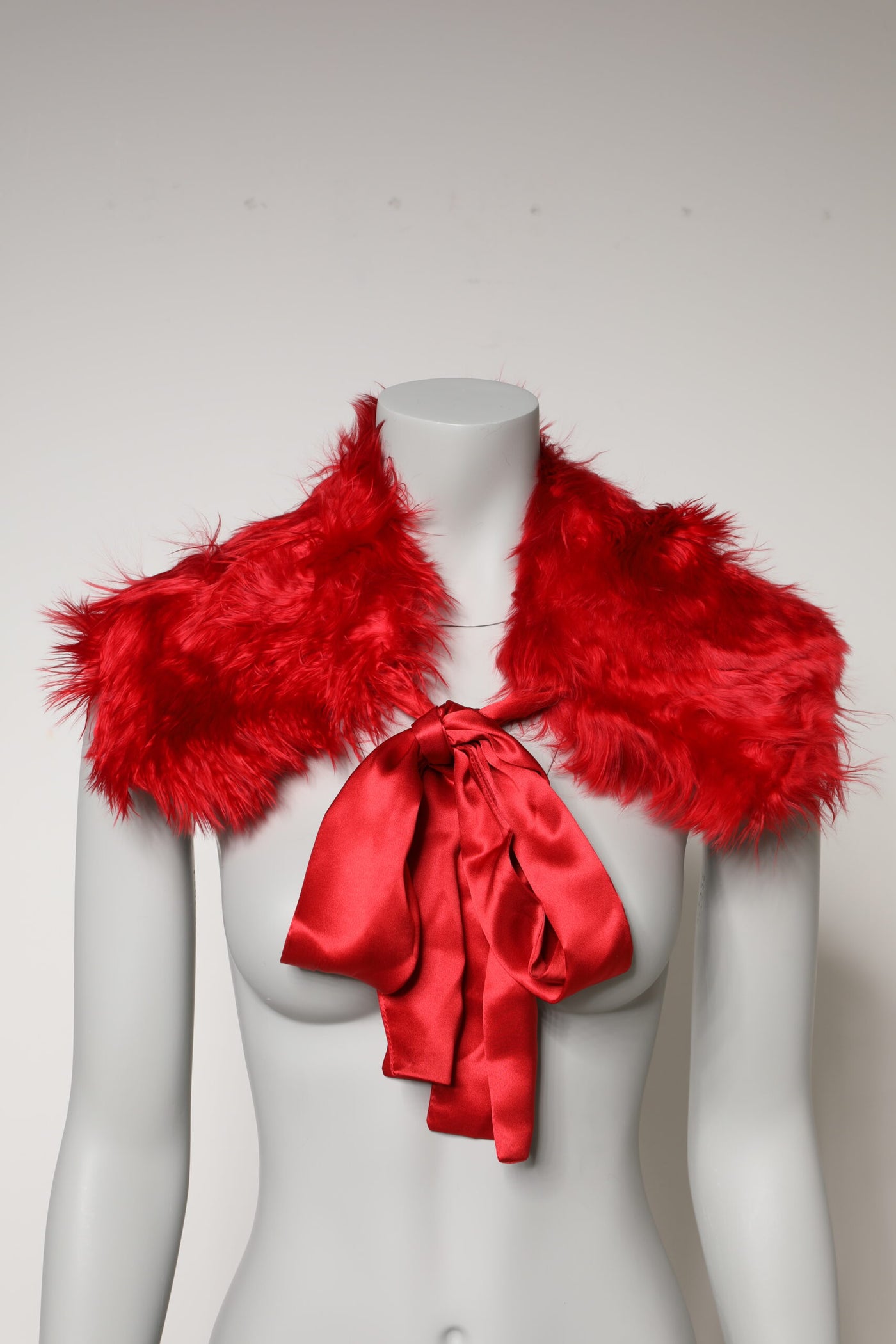 Dolce & Gabbana Roter Alpaka Pelz Frauen Halswärmer Winterschal