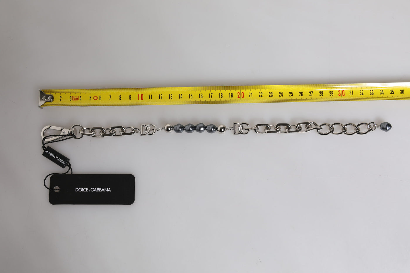 Dolce & Gabbana Silberfarbene Kette Karabinerverschluss Logo Graue Perlen Armband