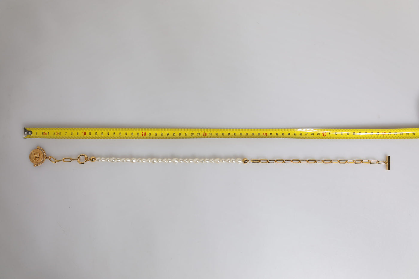 Dolce & Gabbana Goldkette Messing Faux Pearl Charm Logo Anhänger Halskette