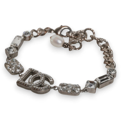 Dolce & Gabbana Silber Messing Kristall DG Logo Charm verschönert Armband