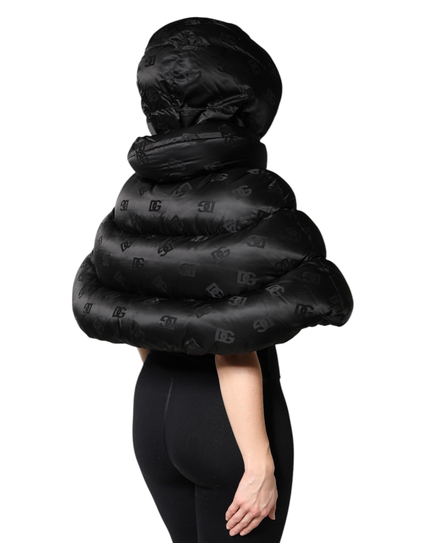 Dolce & Gabbana Schwarze gepolsterte Kapuzenjacke mit durchgehendem Reißverschluss und Cropped Jacket