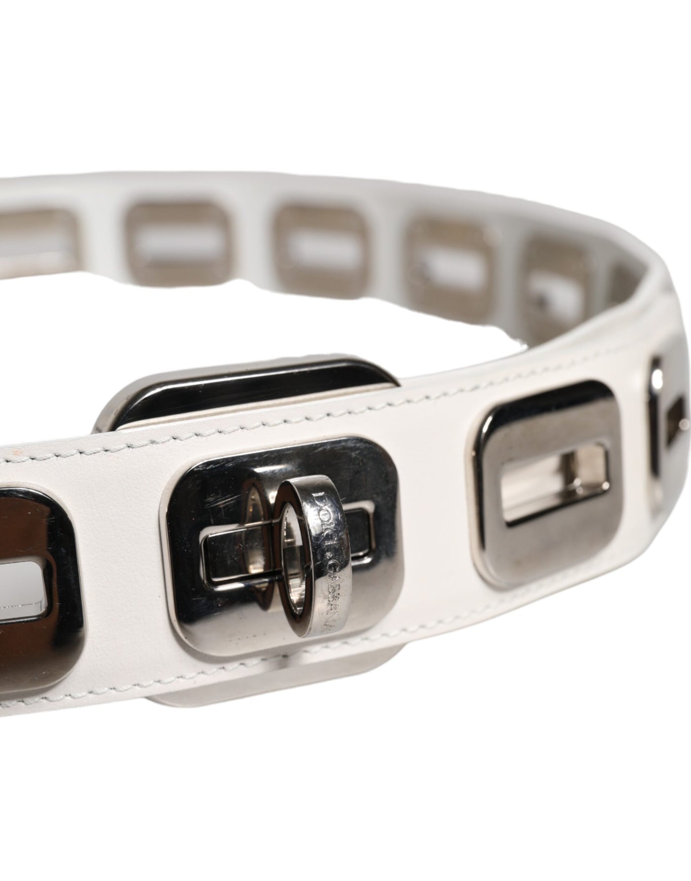 Dolce & Gabbana Weißes Leder, Goldton, drehbare Schnalle, Gürtel