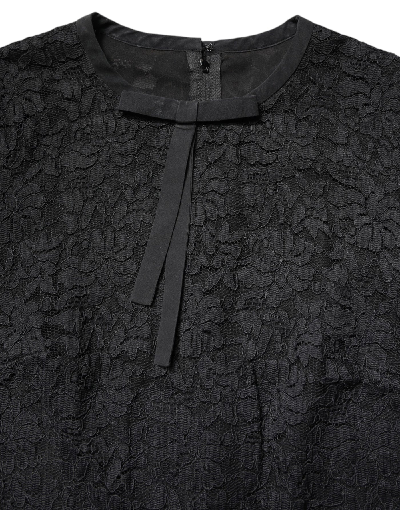 Dolce & Gabbana Schwarzes STAFF Top mit Rundhalsausschnitt und langen Ärmeln aus Spitze