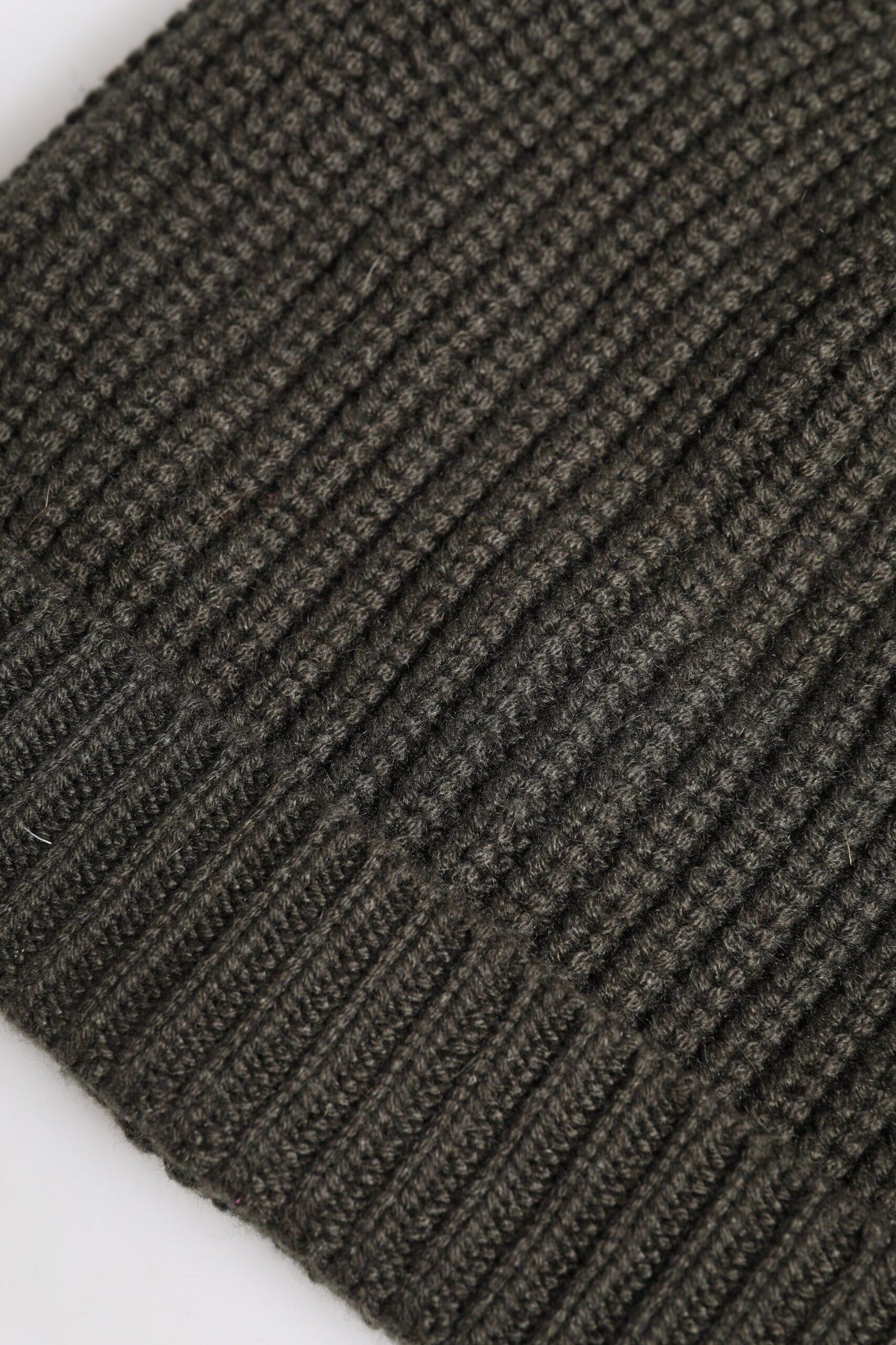 Dolce & Gabbana Dunkelgraue Kaschmir-Strickmütze Winter Beanie