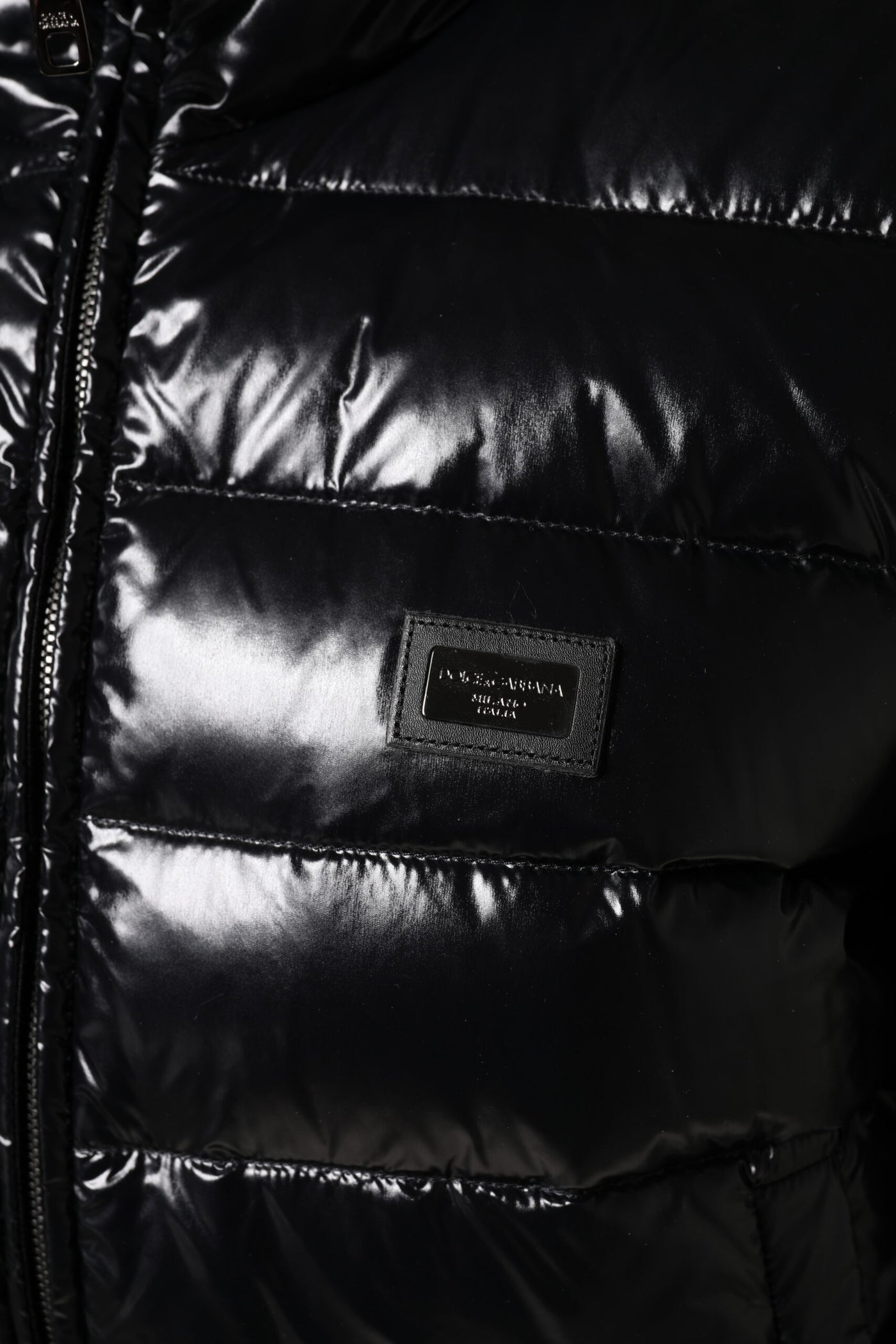 Dolce & Gabbana Schwarze Logo-Plakette Full Zip Pufferjacke