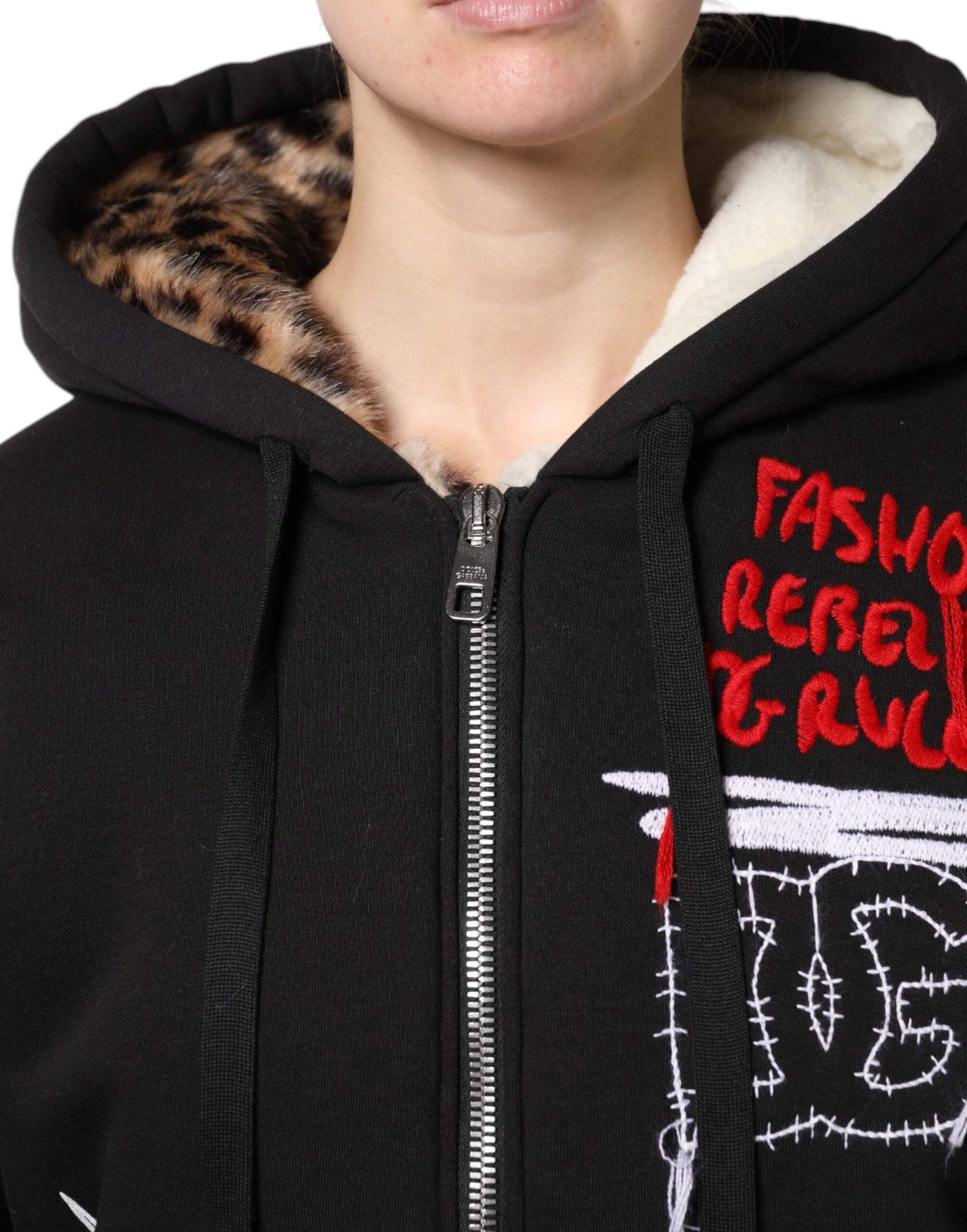 Dolce & Gabbana Schwarze bestickte Jacke mit Kapuze und Reißverschluss