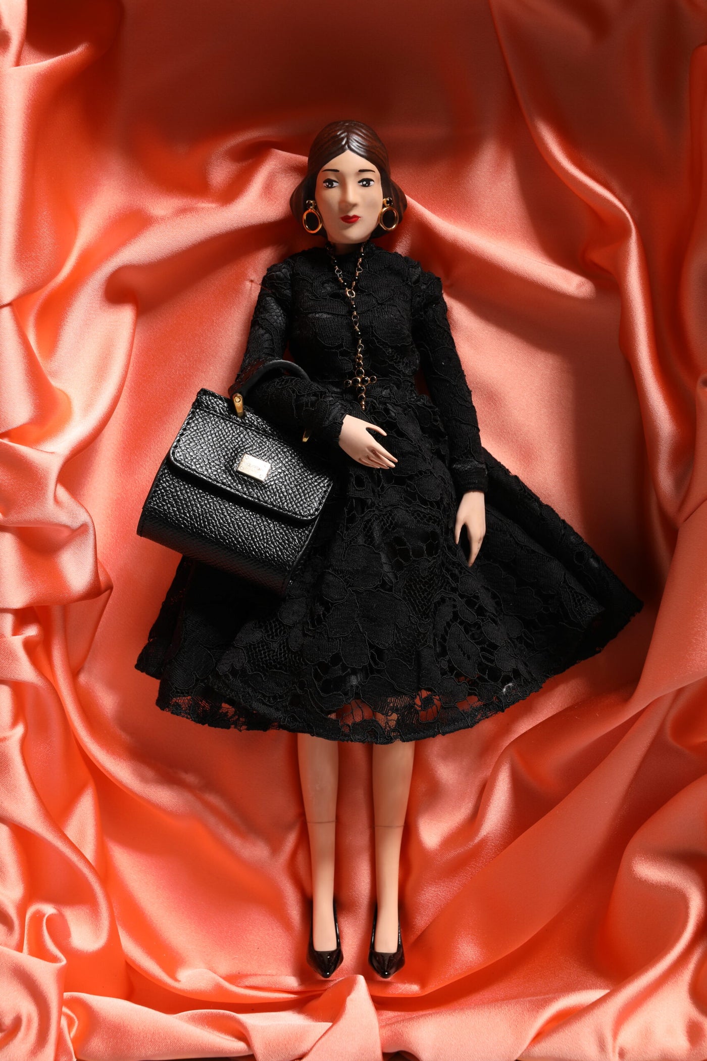 Dolce & Gabbana Schwarzes Kleid Keramik Porzellan Mode Leder Sizilien Puppen