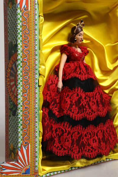 Dolce & Gabbana Rotes Kleid Keramik Porzellan Mode Box Leder Sizilien Puppen