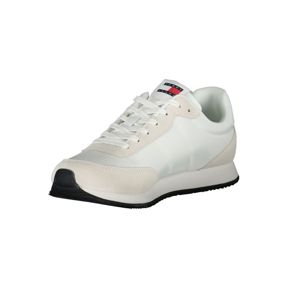 Tommy Hilfiger Schlichte weiße Sneakers mit kontrastierenden Details
