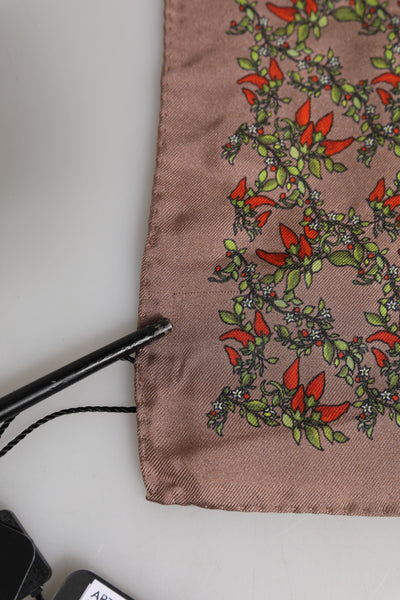 Dolce & Gabbana Brauner quadratischer Seidenschal mit Chili-Druck