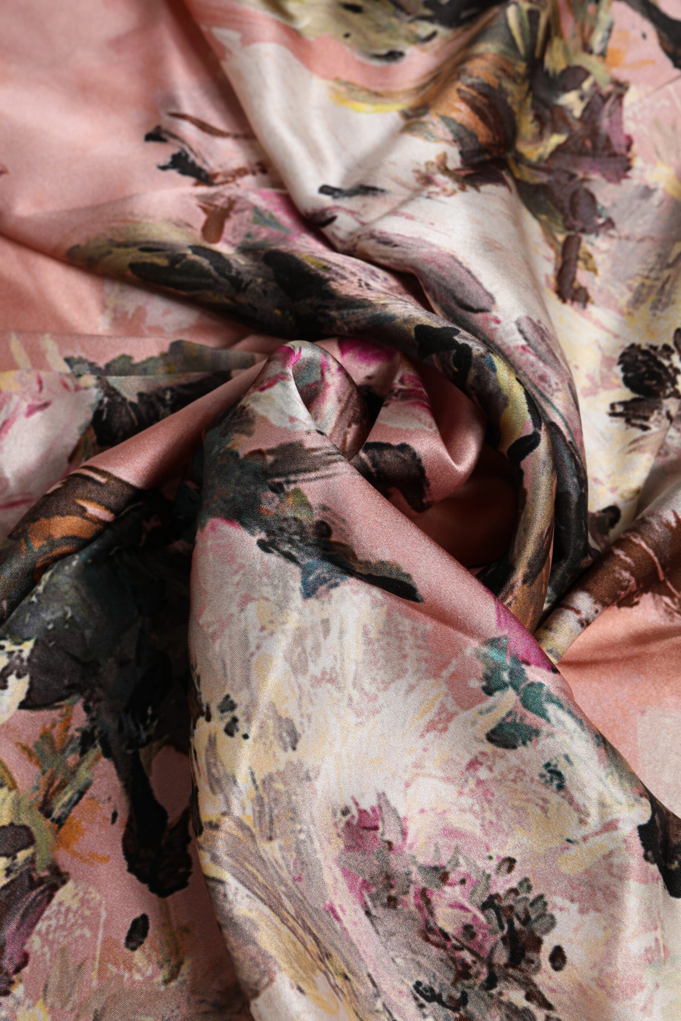 Dolce & Gabbana Rosa Seidenschal mit Blumenmuster und quadratischem Foulard