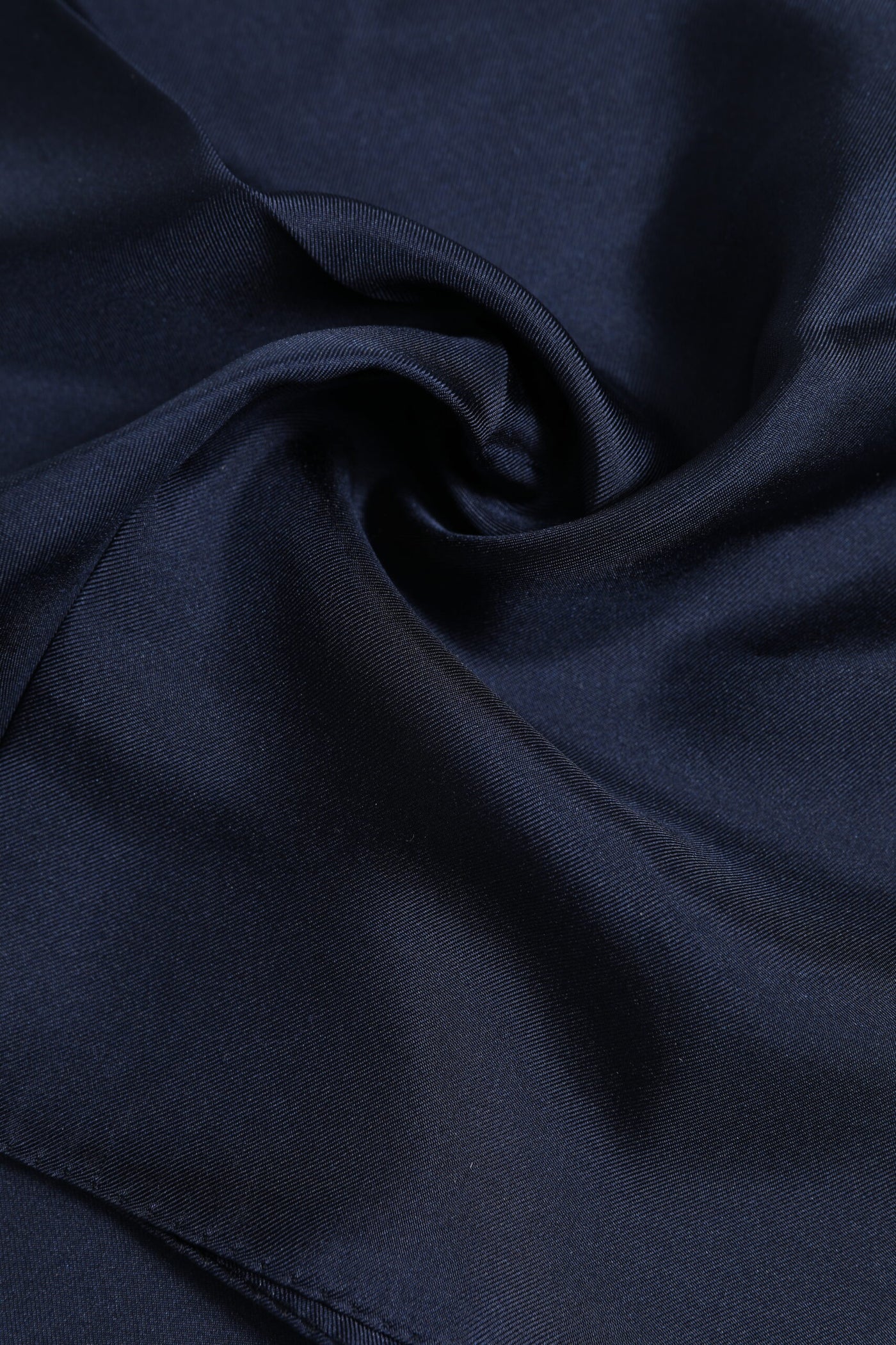 Dolce & Gabbana Dunkelblauer Seidenschal Quadratisch Herren Foulard