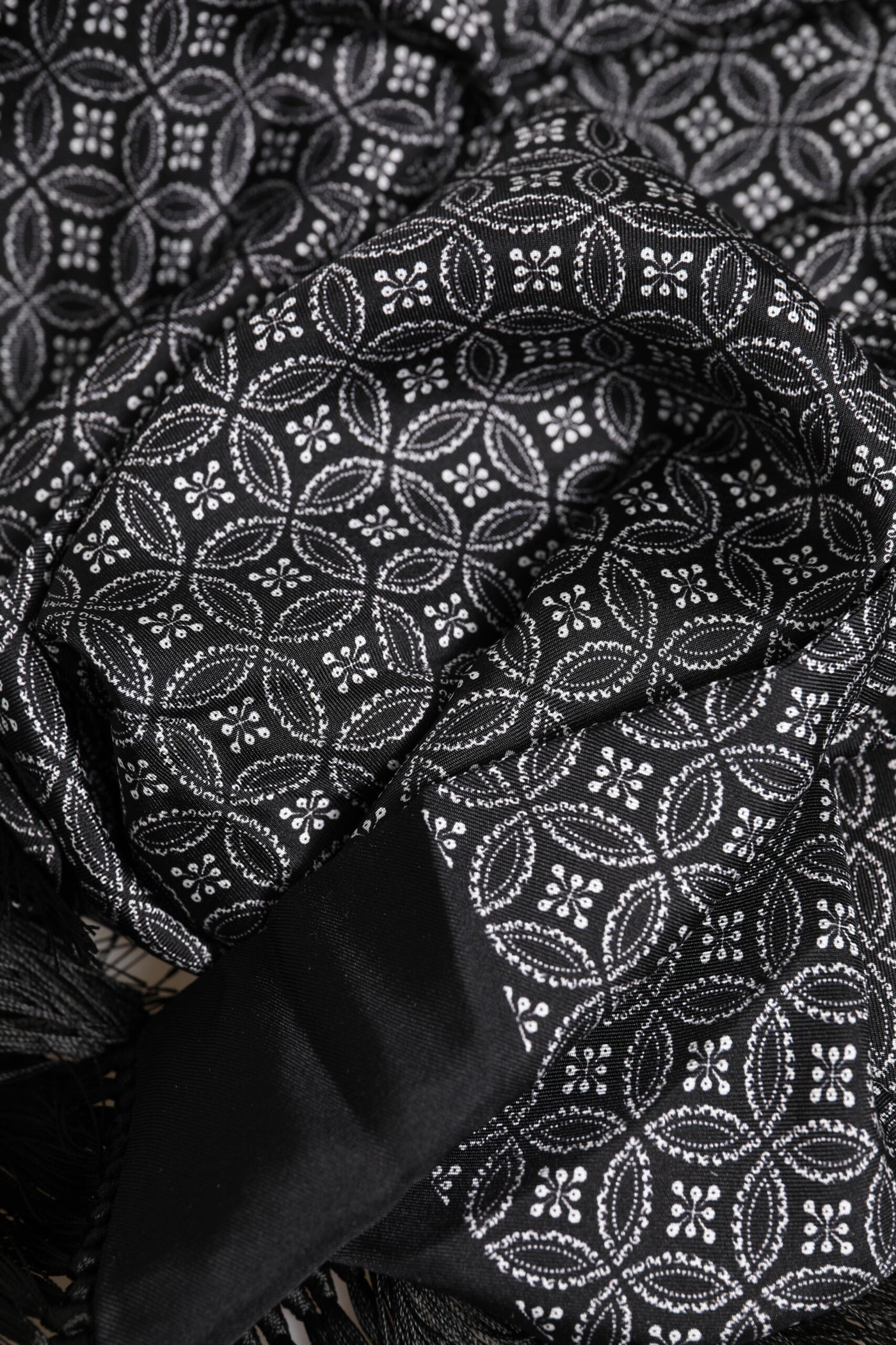 Dolce & Gabbana Schwarz gemusterte Fransen Männer Foulard Schal