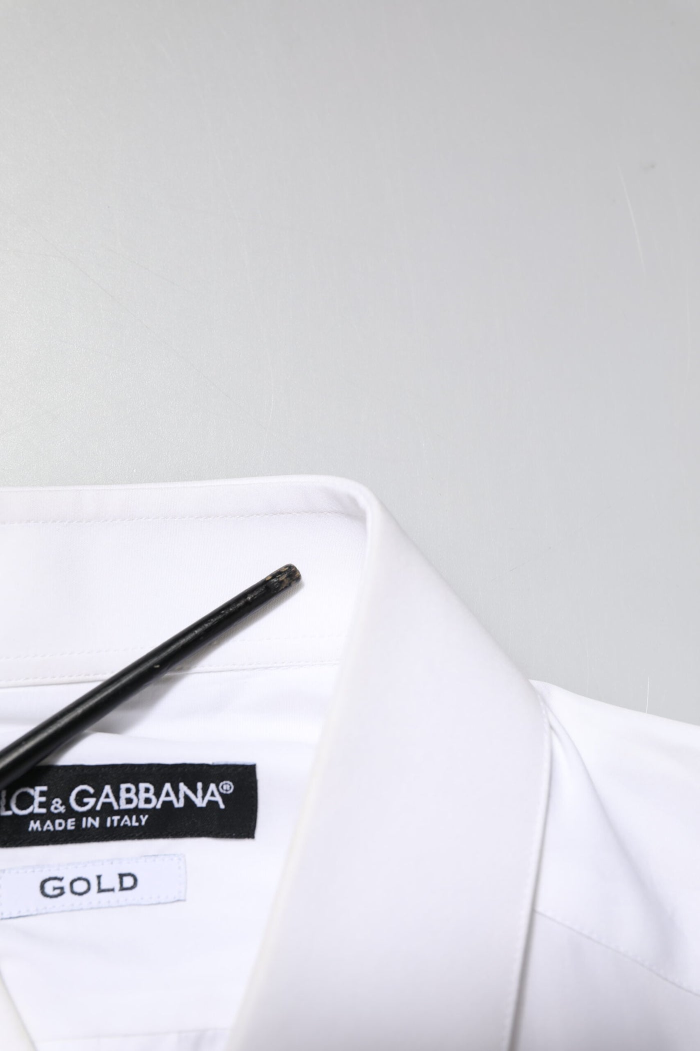 Dolce & Gabbana Weißes Hemd mit GOLD-Stickerei