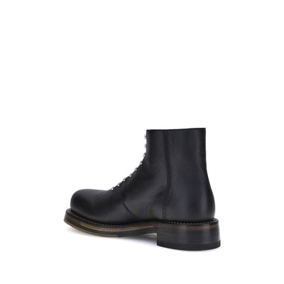 Alexander McQueen Nietenbesetzte Leder-Stiefeletten