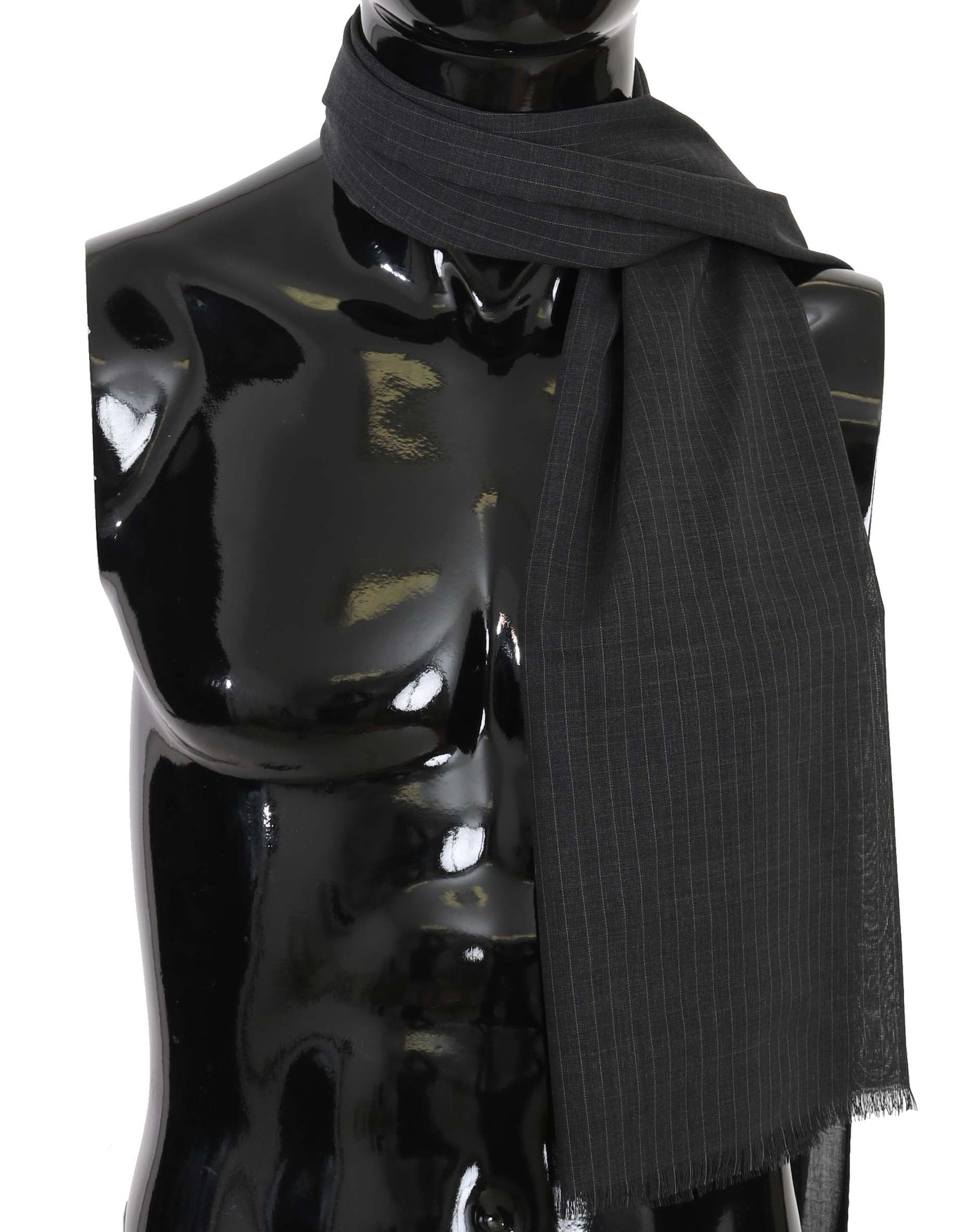 Dolce & Gabbana Grauer Wickelschal aus 100% Wolle mit Streifenmuster