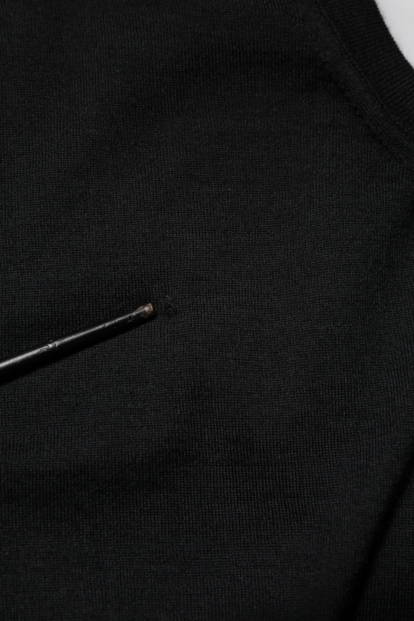 Dolce & Gabbana Schwarzes ärmelloses Tank-T-Shirt aus Kaschmir für Frauen