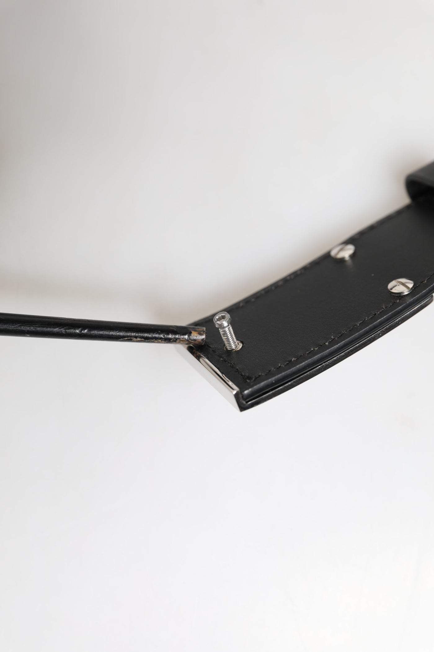 Dolce & Gabbana Schwarzer Leder-Gürtel mit Metall-Logo-Schnalle