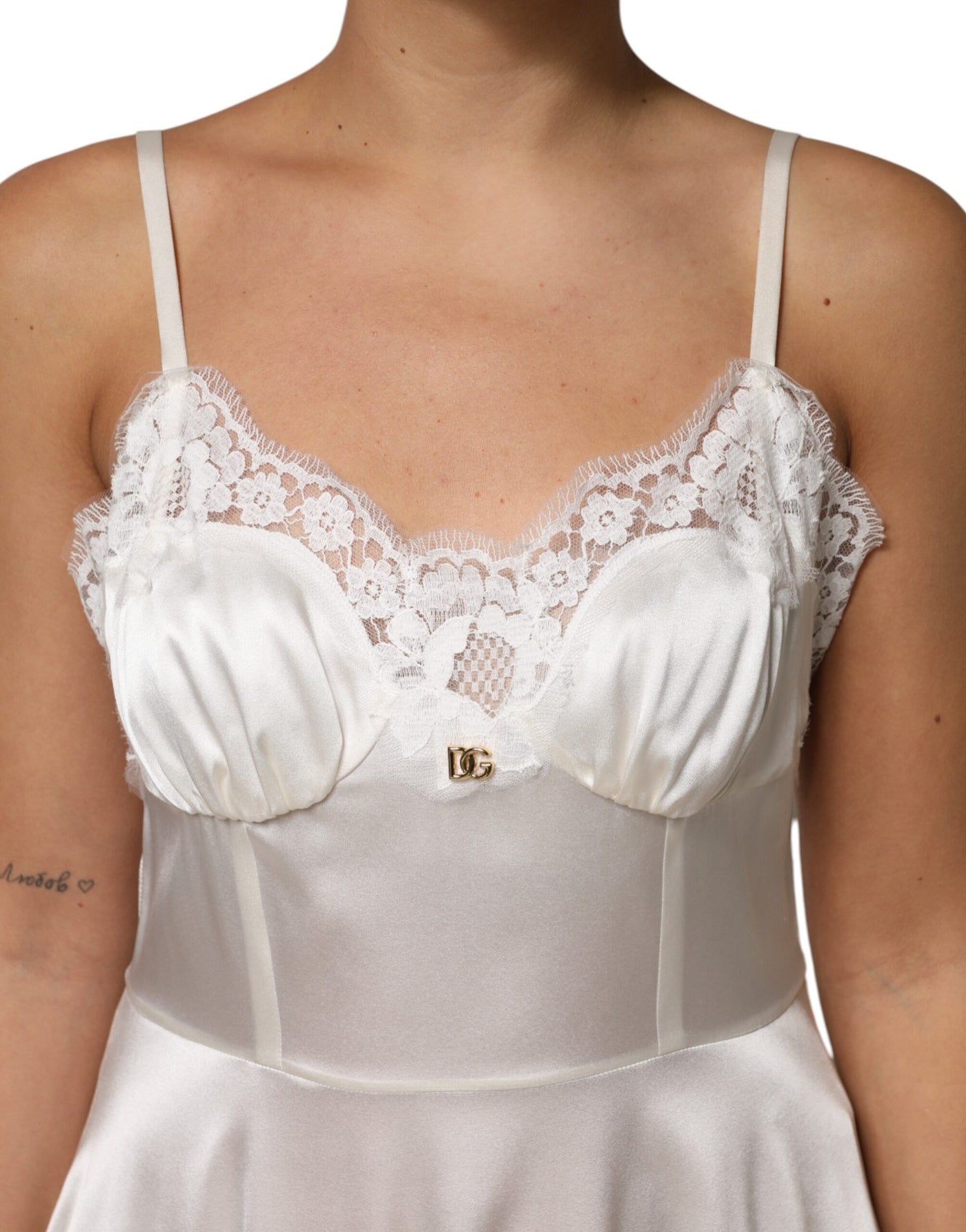 Dolce & Gabbana Weißes DG Logo-Spitzenkleid aus Seide Nachtwäsche