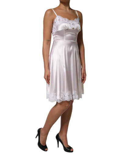 Dolce & Gabbana Weißes Spitzenkleid mit goldenem DG-Logo aus Seide Nachtwäsche