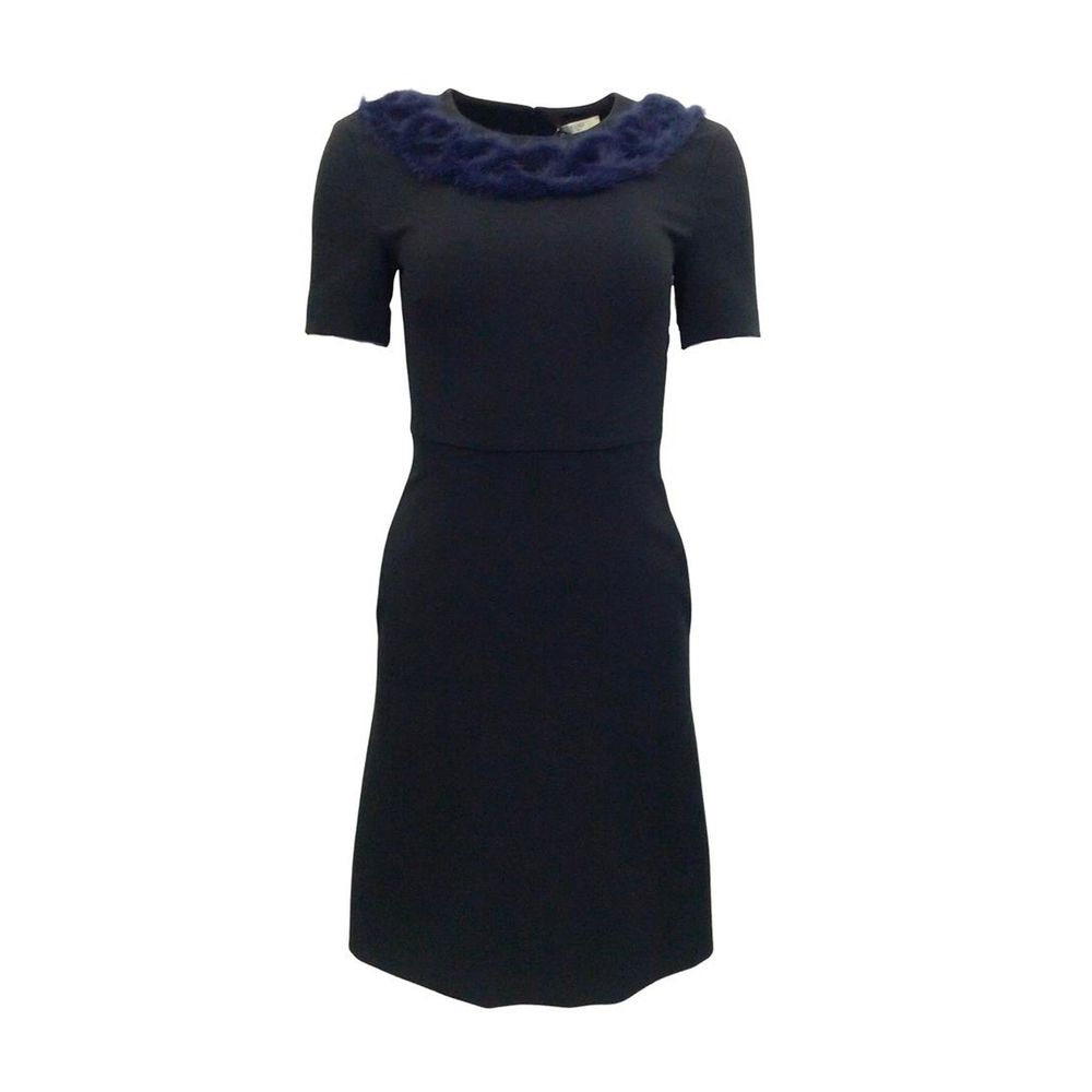 Fendi Gestricktes Kleid mit Nerzkragen