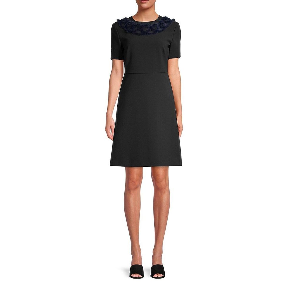 Fendi Gestricktes Kleid mit Nerzkragen