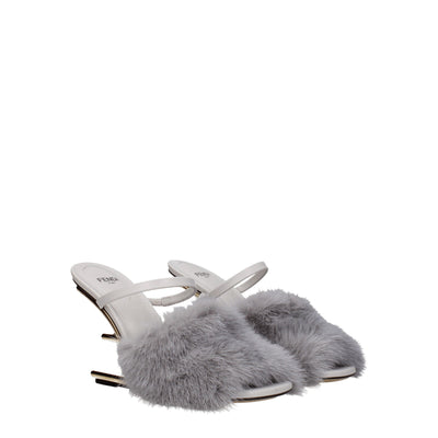 Fendi Graue Nerzpantoffeln Sandalen